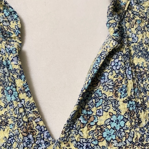LOFT Blue and Yellow Floral Blouse - Picture 5 of 7